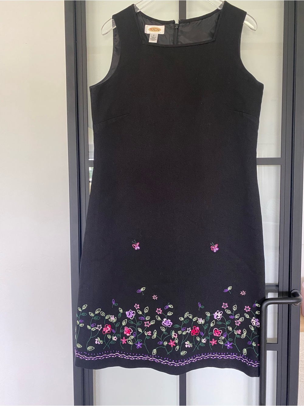 Vtg 90’s y2k Talbots Black Shift Dress Square Neck Floral Embroidered Hem sz 6